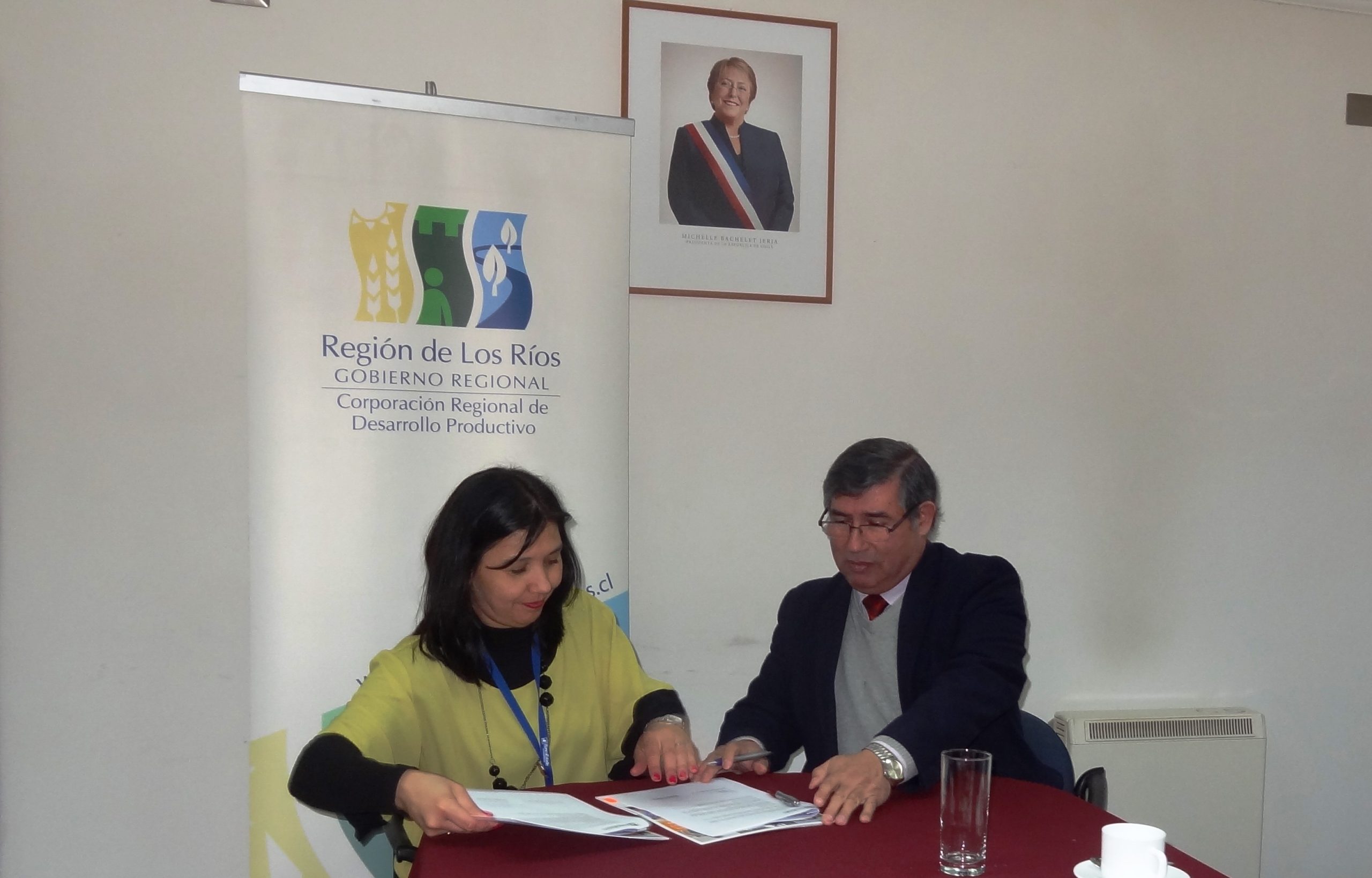 Corporación y Banco Estado firman convenio de colaboración
