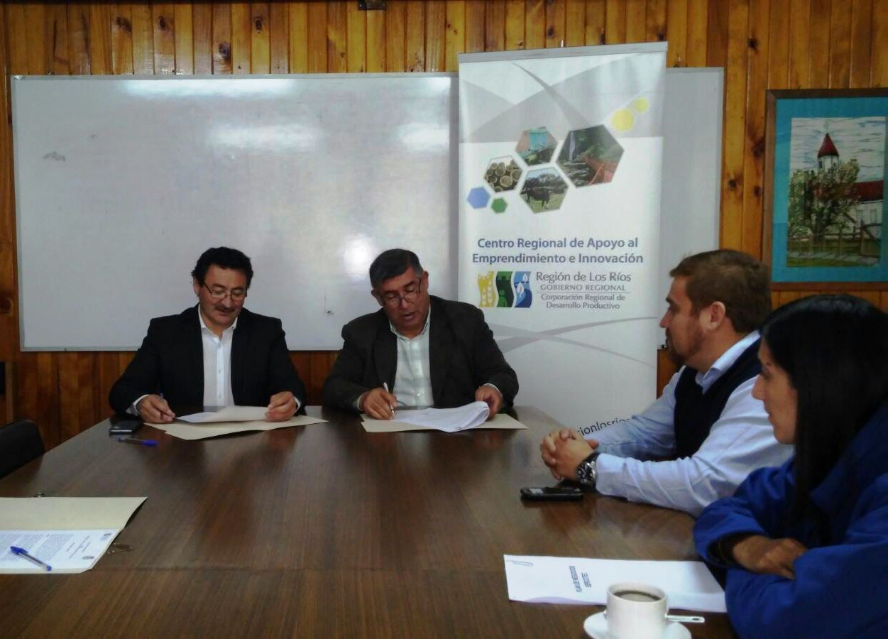 Corporación de Desarrollo y municipios de Lanco, Corral, Máfil y Paillaco firman convenio de cooperación mutua