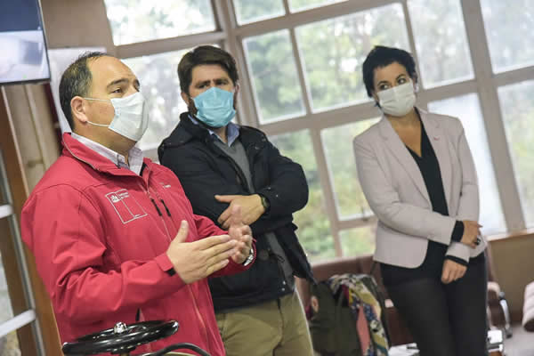Donan equipos de laboratorio que serán utilizados para el testeo de Covid-19