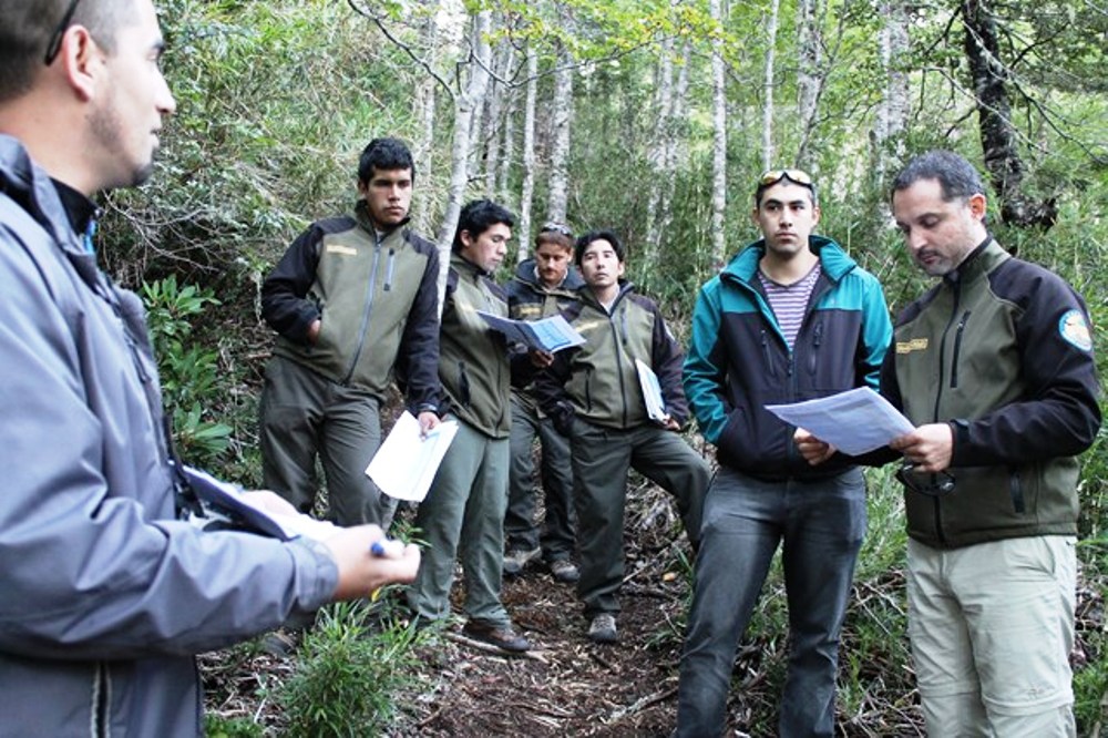 RN MOCHO CHOSHUENCO: FUE EL ESCENARIO PARA LA CAPACITACIÓN TÉCNICA DE MONITOREO DE SENDEROS