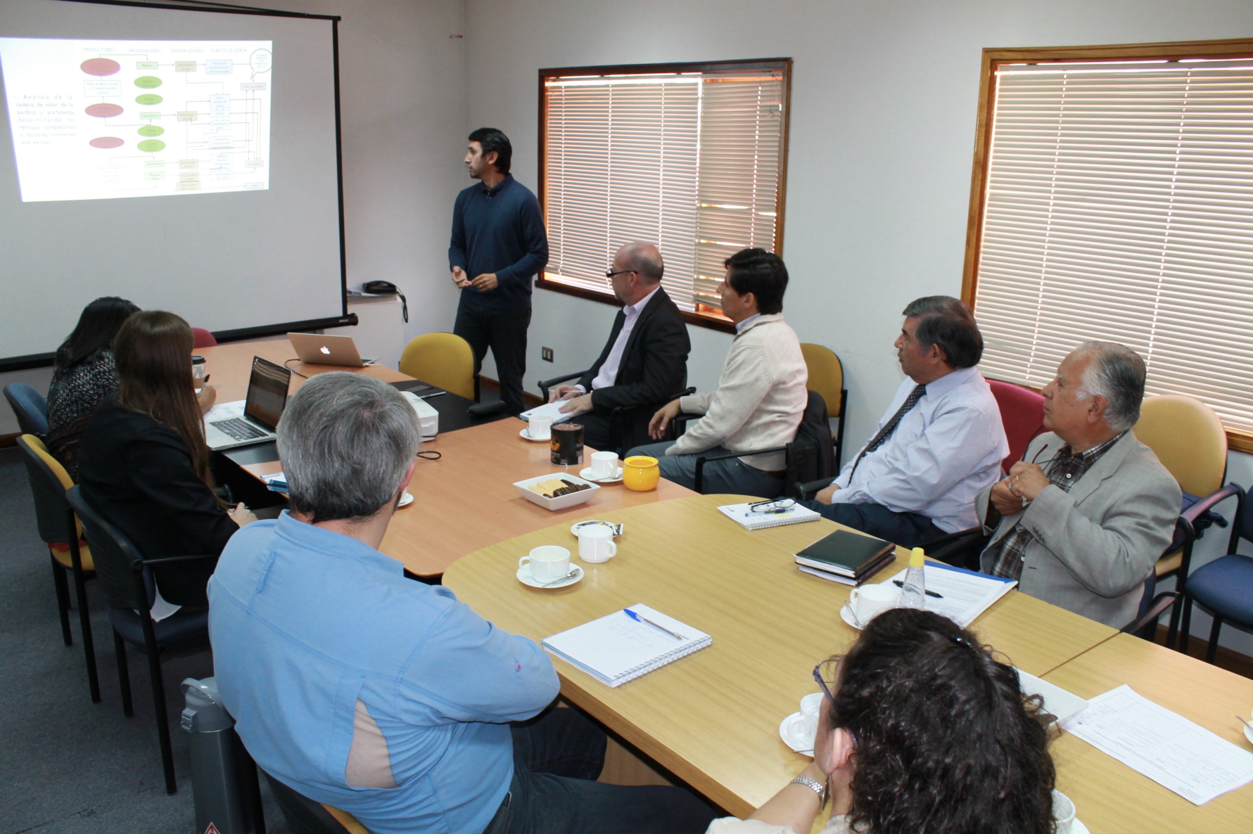 Corporación de Desarrollo de Los Ríos y CeDePesca identifican oportunidades para el consumo humano directo de sardina común